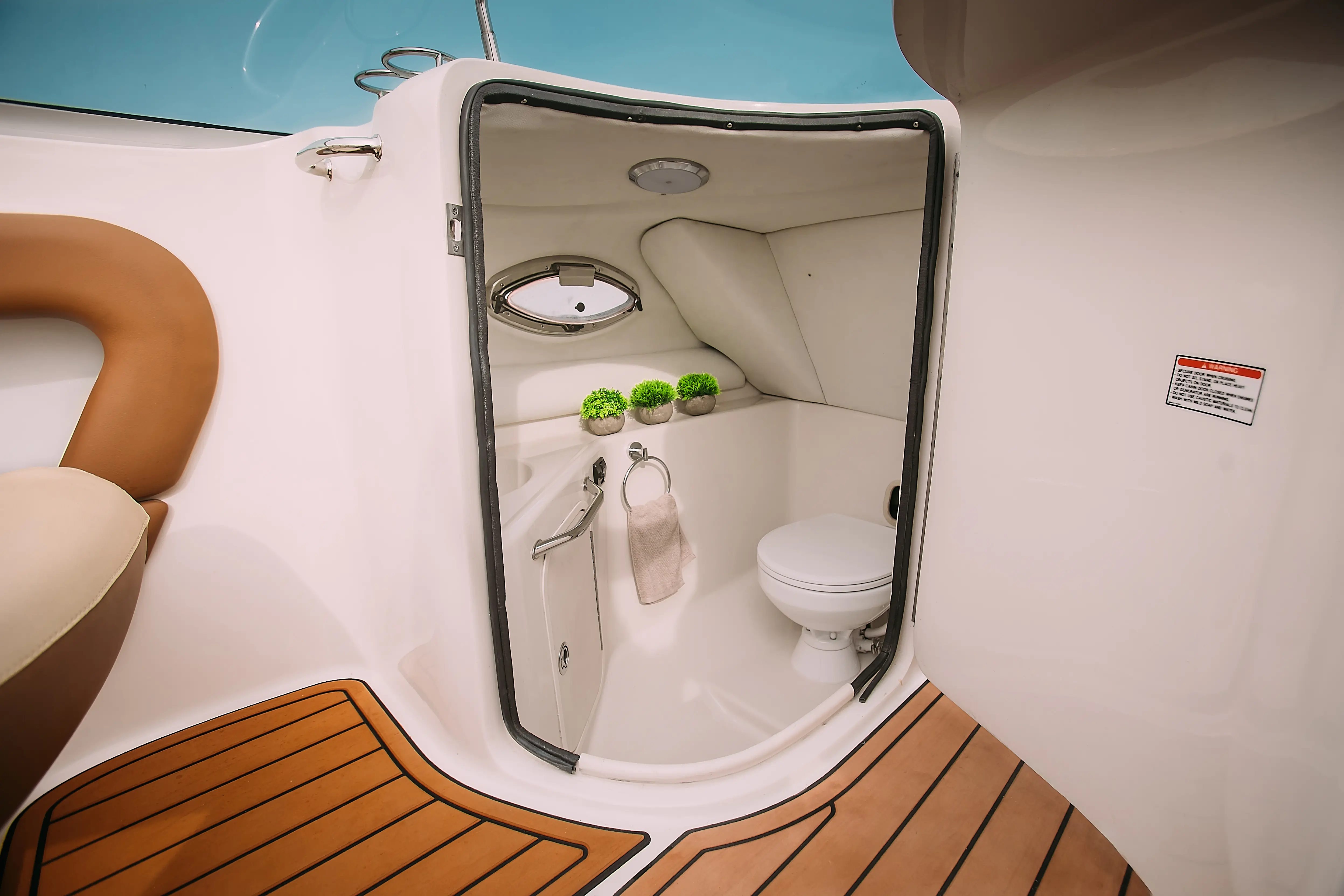 Катер Sea Ray 240 «Мокко» image- 11